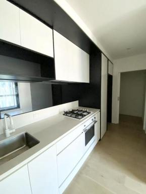 Apartment Leased - VIC - Melbourne - 3000 - CBD One Bedroom with One Study room Apartment  (Image 2)