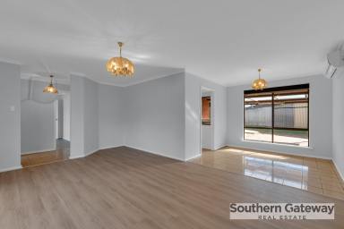 House For Lease - WA - Parmelia - 6167 - BEAUTIFUL FAMILY HOME IN PARMELIA  (Image 2)