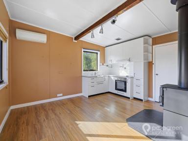 Unit For Sale - VIC - Foster - 3960 - RENOVATED 1 BEDROOM UNIT IN A PEACEFUL LOCATION  (Image 2)