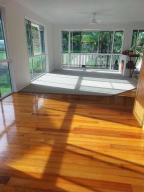 House For Sale - QLD - Cannonvale - 4802 - Beautiful Whitsundays  (Image 2)