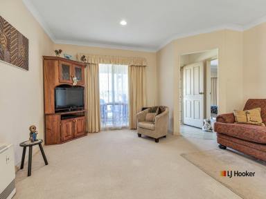 House Sold - VIC - Echuca - 3564 - Stylish, Spacious & Superbly Located – Own-Title Townhouse Living at Its Best  (Image 2)