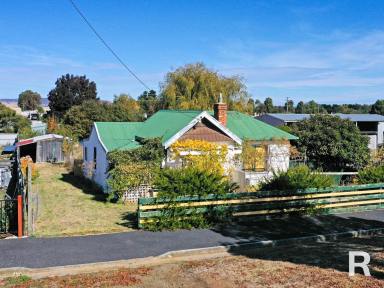 House For Sale - TAS - Bothwell - 7030 - Perfect balance of peace and convenience in Bothwell  (Image 2)