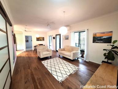 House For Sale - QLD - Macleay Island - 4184 - Little Cutie  (Image 2)