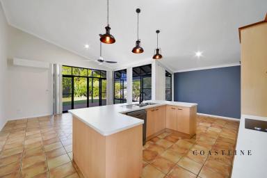 House Leased - QLD - Coral Cove - 4670 - Coastal Rental home near Golf Course with Pool  (Image 2)