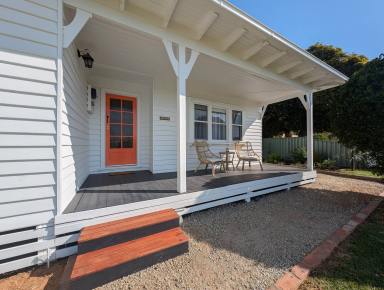 House For Sale - VIC - Boort - 3537 - Stunning 3-Bedroom Weatherboard Home – Meticulously Refurbished!  (Image 2)
