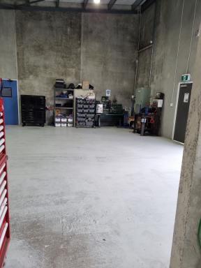 Business For Sale - TAS - Mornington - 7018 - Trusted Auto Electrical & Air Conditioning Business: 40+ Years of Proven Success  (Image 2)