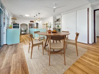 House Leased - WA - Duncraig - 6023 - LEASED - 1970s Fully Renovated Gem - 4 x 3 with brand new kitchen, 3 brand new bathrooms fully renovated throughout plus a swimming pool.  (Image 2)