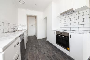 Apartment Leased - VIC - Mentone - 3194 - MODERN UNIT |LIFESTYLE OF CONVENIENCE |PEACEFUL & QUIET  (Image 2)