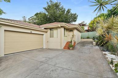 Villa For Sale - NSW - Figtree - 2525 - Torrens Title  (Image 2)