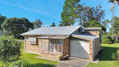 House For Sale - QLD - Bakers Creek - 4740 - LOWSET COTTAGE BAKERS CREEK  (Image 2)