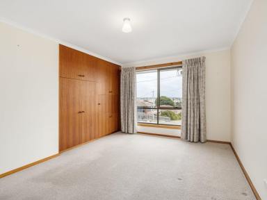 House For Lease - TAS - East Devonport - 7310 - Room to Move, Views to Love  (Image 2)