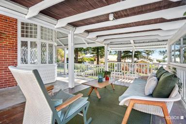House For Sale - WA - Cottesloe - 6011 - Quintessential Character Family Residence  (Image 2)