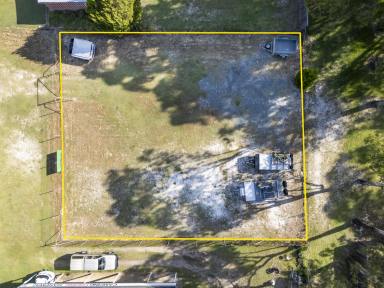 Residential Block For Sale - QLD - Rainbow Beach - 4581 - VACANT LAND I Zoned Local Centre- IDEAL BOUTIQUE RETAIL FACTORIY SITE ?!  (Image 2)