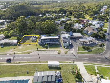 Residential Block For Sale - QLD - Rainbow Beach - 4581 - VACANT LAND I Zoned Local Centre- IDEAL BOUTIQUE RETAIL FACTORIY SITE ?!  (Image 2)