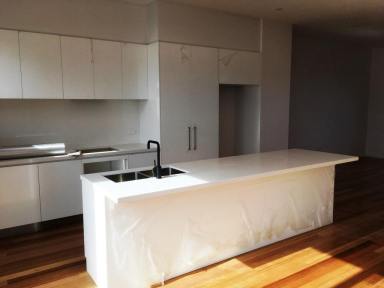 Townhouse For Lease - VIC - Torquay - 3228 - STYLISH TOWNHOUSE  (Image 2)