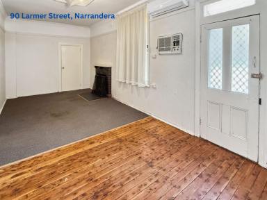 Block of Units For Sale - NSW - Narrandera - 2700 - FOUR SEPARATE UNITS  (Image 2)