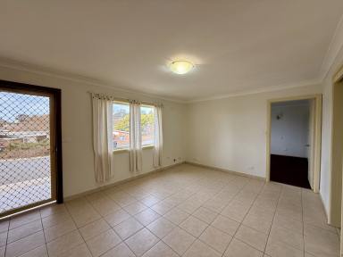Unit For Lease - NSW - Cooma - 2630 - 4/237 Sharp Street, Cooma  (Image 2)