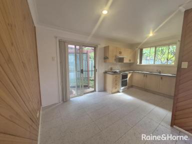 House For Lease - NSW - Worrigee - 2540 - Charming 3 Bedroom Villa  (Image 2)