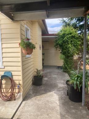 House Leased - TAS - Mount Stuart - 7000 - Two-Bedroom Home in Prime Mount Stuart Location  (Image 2)