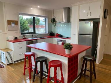 Unit For Lease - VIC - Apollo Bay - 3233 - Light & Bright, Low-Maintenance Living in the Heart of Apollo Bay  (Image 2)