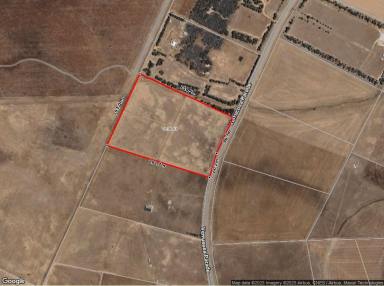 Residential Block For Sale - WA - Hopetoun - 6348 - Out in the country but close to comfort  (Image 2)