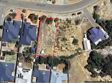 Residential Block For Sale - WA - Hopetoun - 6348 - The perfect direction!  (Image 2)