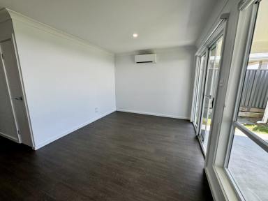 Unit Leased - NSW - Old Bar - 2430 - This stunning unit is everything your looking for!  (Image 2)