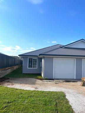 Unit Leased - NSW - Old Bar - 2430 - This stunning unit is everything your looking for!  (Image 2)