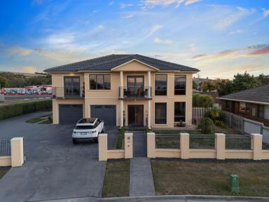 House For Sale - TAS - Ulverstone - 7315 - Welcome to your new home in Ulverstone  (Image 2)