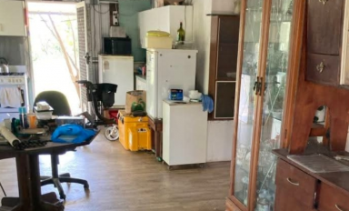 Lifestyle For Sale - QLD - Lynam - 4818 - Move Out To The Country  (Image 2)