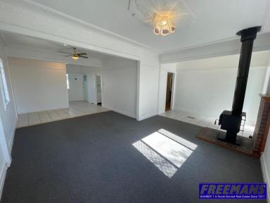 House For Lease - QLD - Nanango - 4615 - Classic Home with Modern Touches in Golf Links Estate  (Image 2)