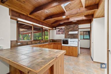 House For Sale - VIC - Kawarren - 3249 - Charming Country Cottage...  (Image 2)