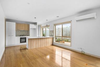 Unit Leased - VIC - Seaford - 3198 - MODERN & SPACIOUS | LIGHT FILLED | WALK TO THE BEACH  (Image 2)