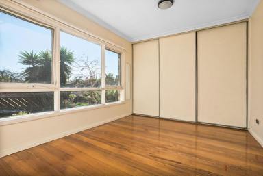 House For Lease - VIC - Mordialloc - 3195 - NEAT AND TIDY UNIT | CENTRAL LOCATION | CLOSE TO TRAINS  (Image 2)