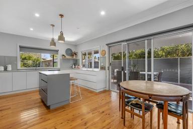 House For Sale - NSW - Temora - 2666 - Your Dream Family Home Awaits  (Image 2)