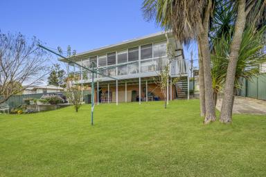 House For Sale - NSW - Bowenfels - 2790 - Relaxed Living with Views to Match  (Image 2)
