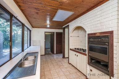 House Auction - WA - Duncraig - 6023 - Opposite Lovely Green Park  (Image 2)