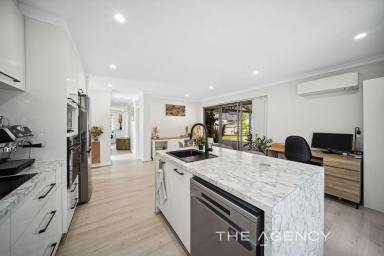 House For Sale - WA - Mount Nasura - 6112 - EASY, BRIGHT AND BREEZY!!!  (Image 2)
