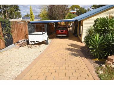 House Leased - SA - Mannum - 5238 - Modern & Spacious Family Home  (Image 2)