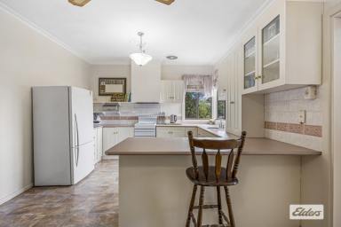 House For Sale - VIC - Navarre - 3384 - Family Home on Expansive Corner Block  (Image 2)