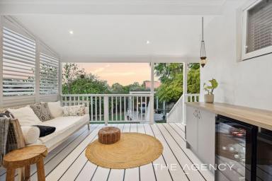 House For Sale - WA - Kensington - 6151 - Period Meets Present - Perfectly  (Image 2)