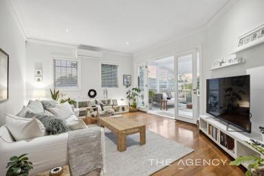 House For Sale - WA - Kensington - 6151 - Period Meets Present - Perfectly  (Image 2)