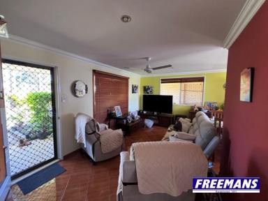 House For Sale - QLD - Kingaroy - 4610 - Tidy brick close to CBD  (Image 2)