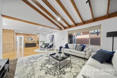 House For Sale - WA - Beechboro - 6063 - Modern Upgrades, Space to Spare – The Ultimate Family Retreat / Grand Family Living with Room for Everyone!  (Image 2)