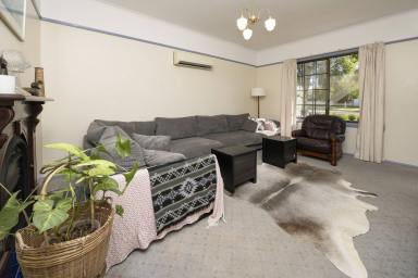 House For Sale - VIC - Swan Hill - 3585 - Country Warmth and Family Flexibility  (Image 2)