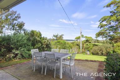 House For Sale - WA - Ocean Beach - 6333 - Family Home with Views  (Image 2)