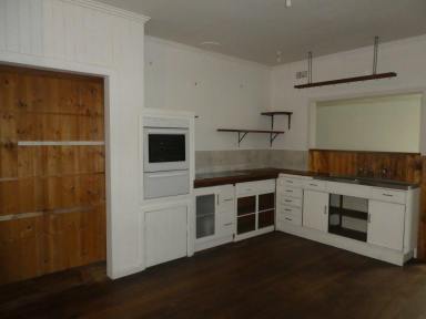 House Leased - VIC - Bairnsdale - 3875 - 3 BEDROOM FAMILY HOME  (Image 2)