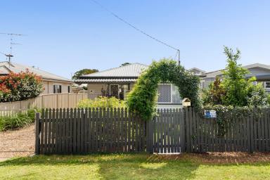 House For Sale - QLD - Newtown - 4350 - Charming Newtown Gem with Great Potential  (Image 2)