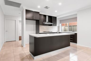 Townhouse For Sale - VIC - Mildura - 3500 - Contemporary Style & Smart Comfort  (Image 2)