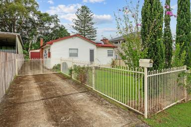 House For Lease - NSW - Raymond Terrace - 2324 - COMFORTABLE LIVING IN RAYMOND TERRACE!!  (Image 2)